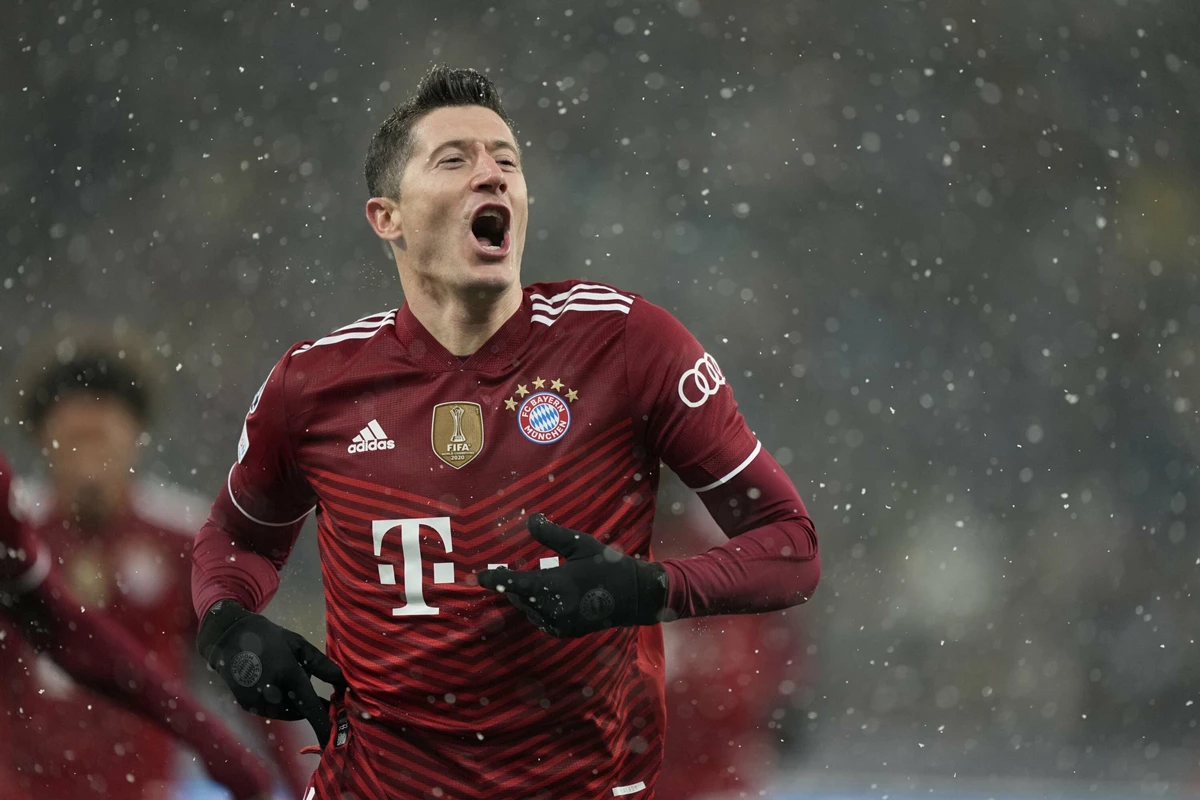 Bộ sưu tập hình nền Lewandowski 4K đẹp & ngầu cho điện thoại và máy tính
